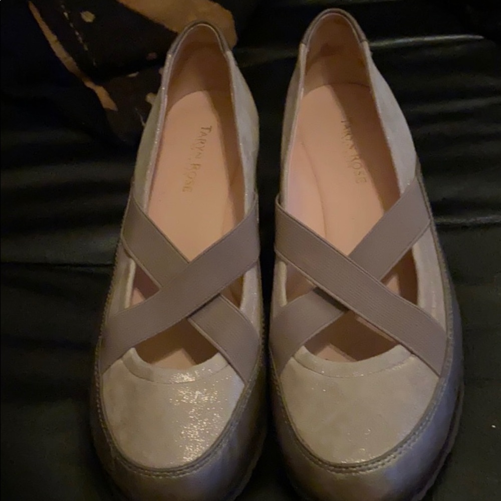 Neiman Marcus Taryn Rose  8.5